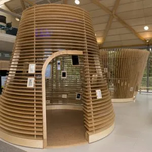 The Visitor experience designed by Jason Bruges Studio in the lobby of The Living Planet Centre which allows WWF-UK to welcome visitors of all ages into the eco building to witness the WWF experience and gain an insight into the work of WWF in the natural world. The four experience zones cover the four key areas of WWF's work, wildlife, oceans, rivers, forests. 
© Stonehouse Photographic / WWF-UK